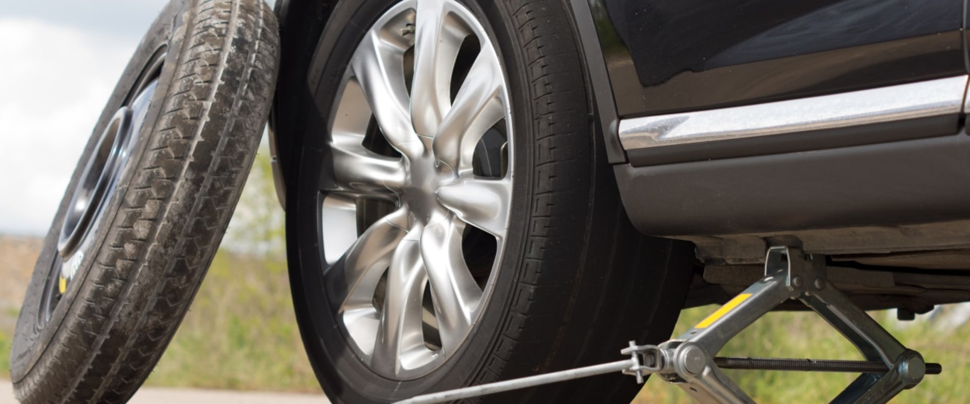 Changing a Flat Tire: A Complete Guide